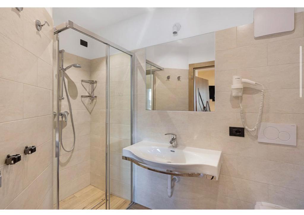 Casa Da Claudia Apartment Livigno Exterior photo